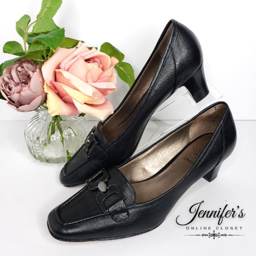 Joan & David Circe Black Leather Pumps Size 6.5M